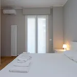 La Casa Di Lilly Арона