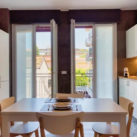 Apartment La Casa Di Lilly Arona