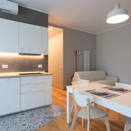 Apartment La Casa Di Lilly Arona