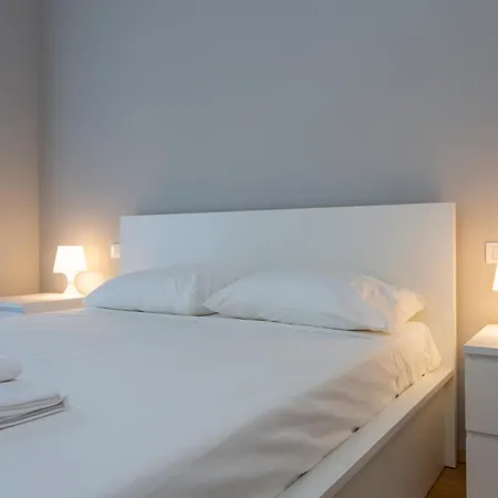 Apartment La Casa Di Lilly Arona