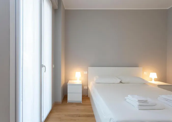 La Casa Di Lilly Apartamento Arona